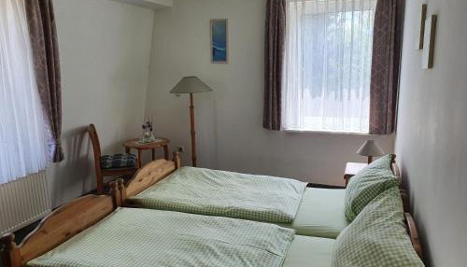 Room - Landhotel & Restaurant Zum Krug im grünen Kranze Landhotel