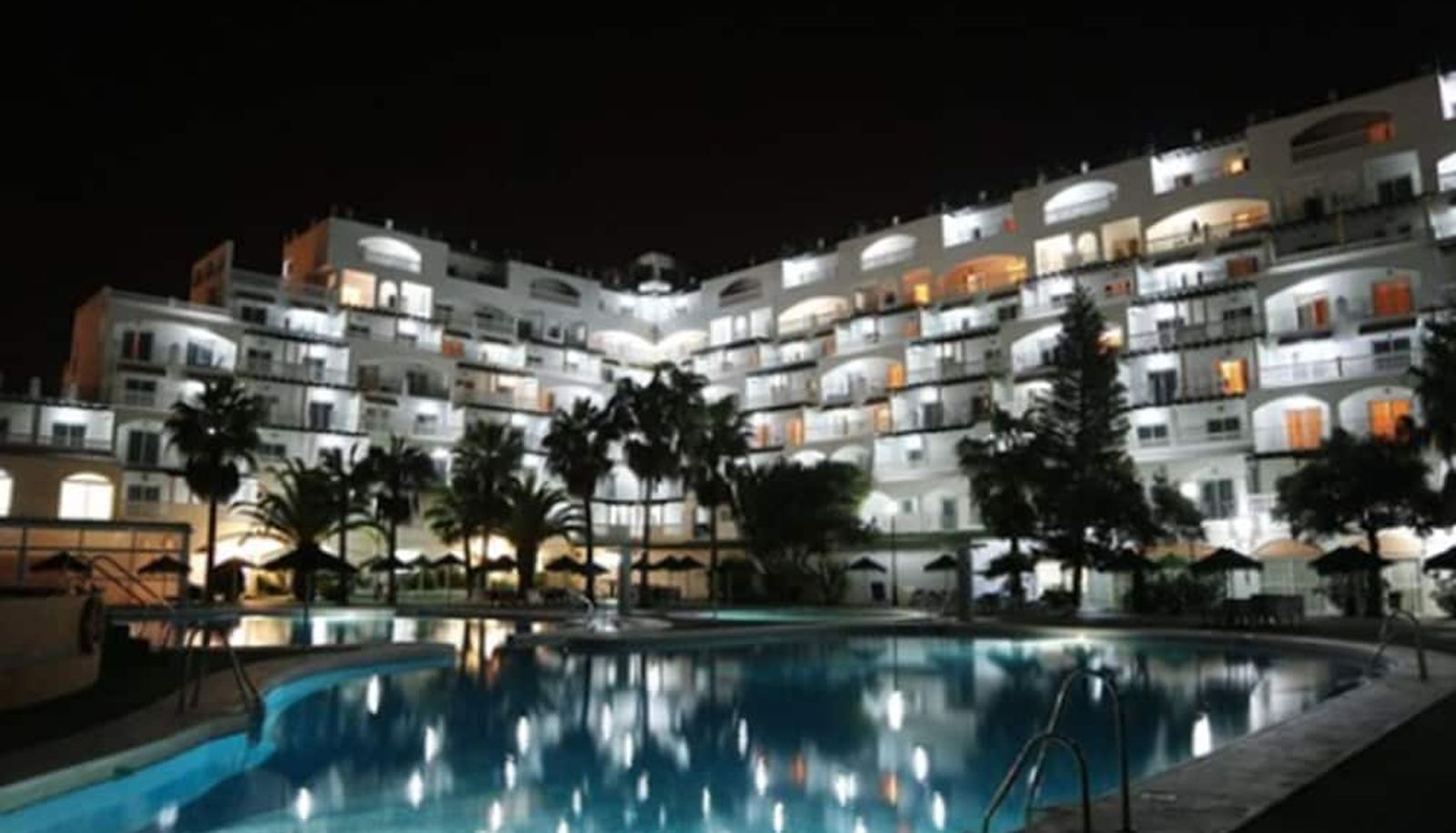 Pool - Hotel Bahia Serena