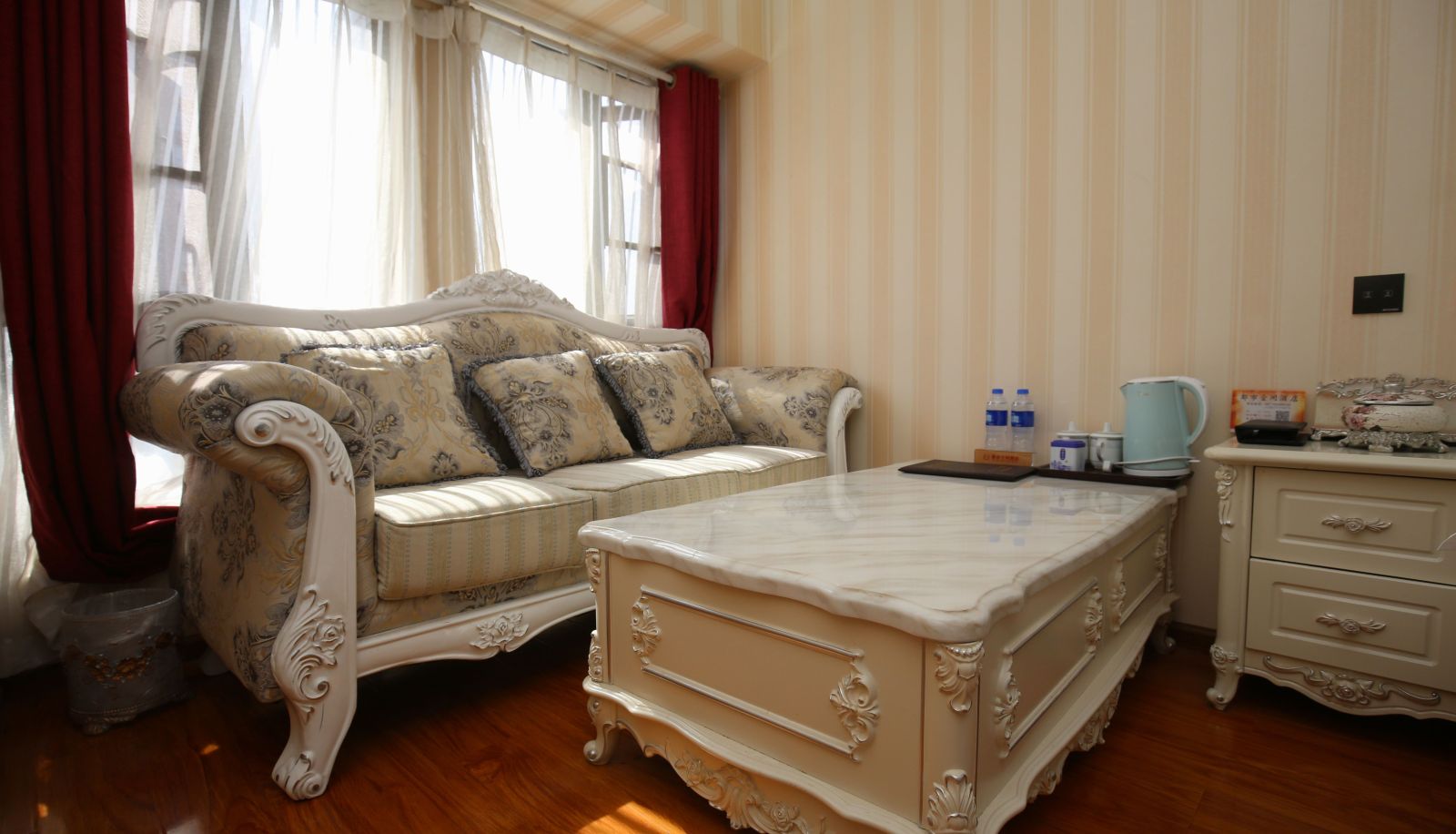 Room - Urban Space Apartment Hotel