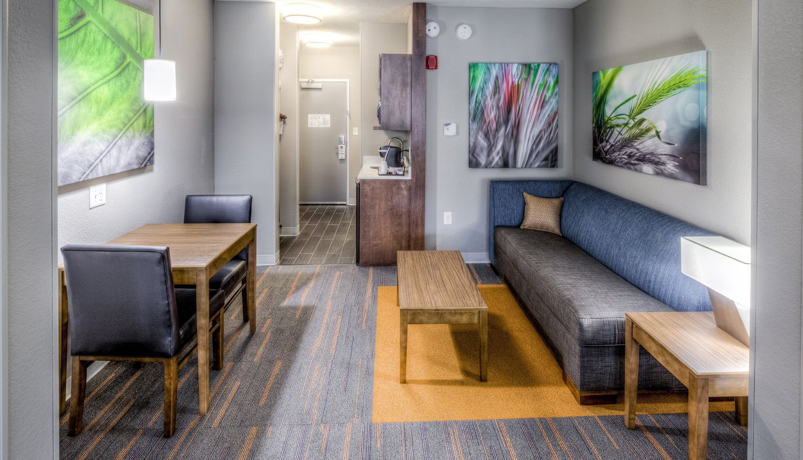 Room - Holiday Inn Express & Suites CLEVELAND WEST - WESTLAKE by IHG