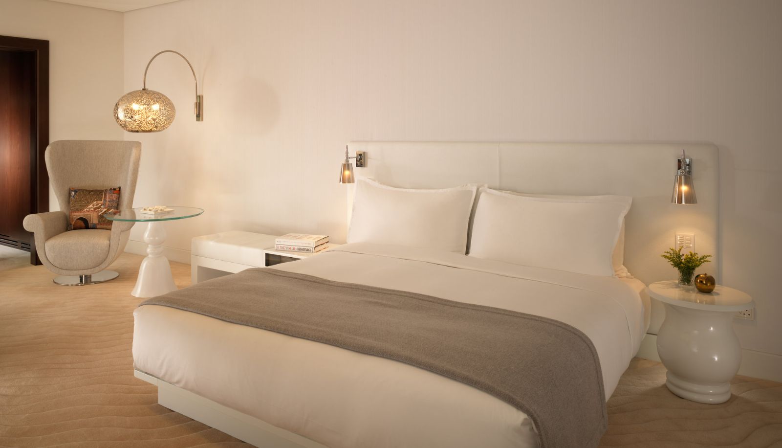 Zimmer - Mondrian Doha