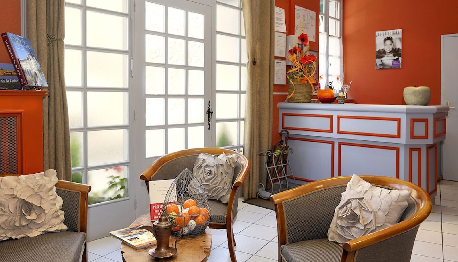 Hall - Logis Auberge de la Treille