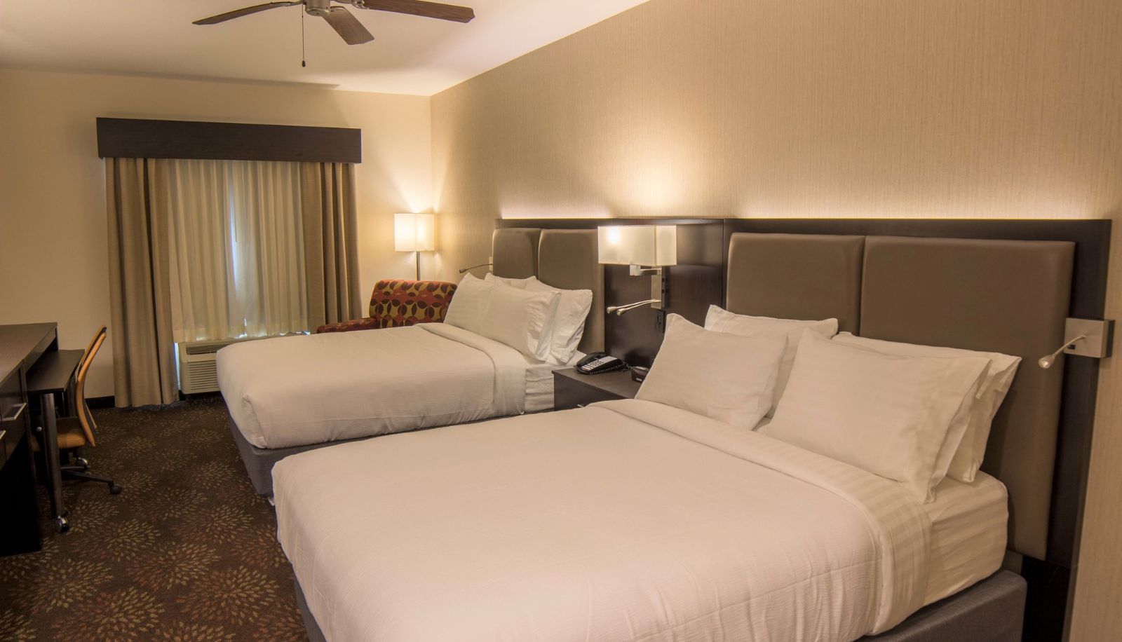 Room - Holiday Inn TROPHY CLUB by IHG