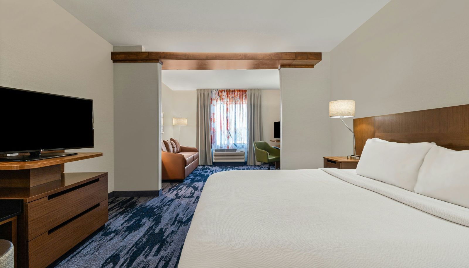 Room - Fairfield Inn and Suites by Marriott Nashville MetroCenter