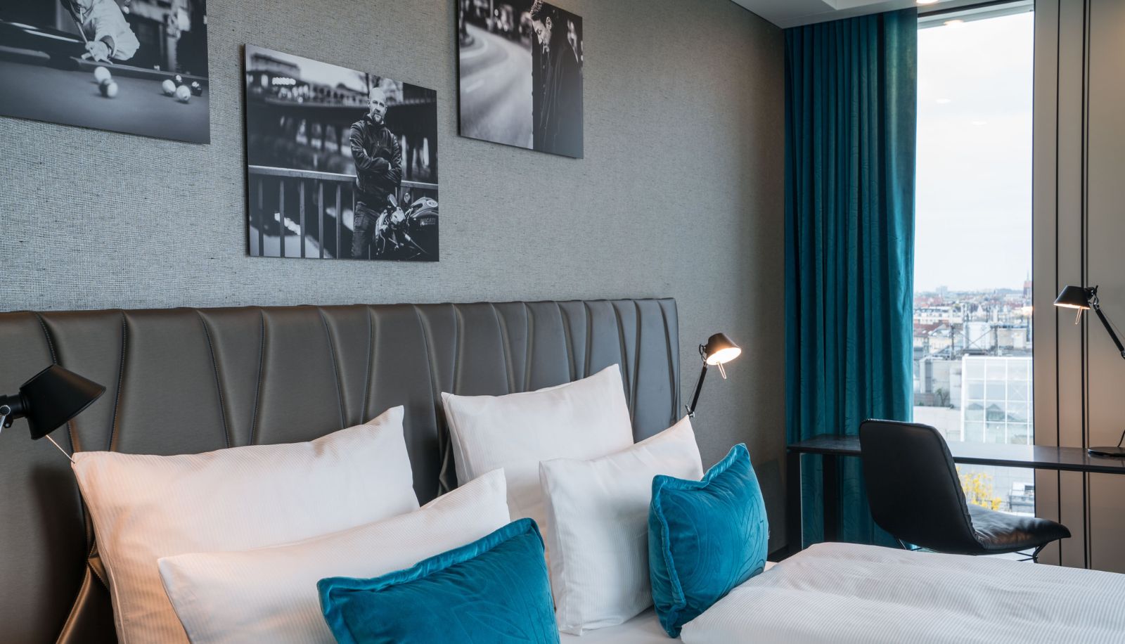 Room - Motel One Berlin-Upper West
