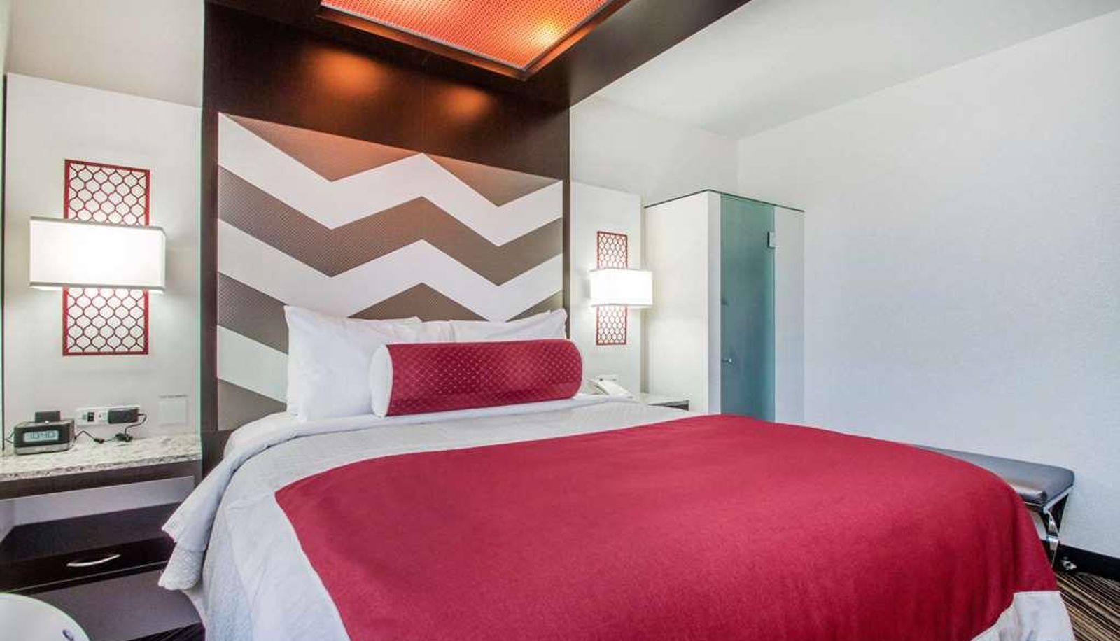 Standard room (double) - The Vue Hotel Ascend Hotel Collection