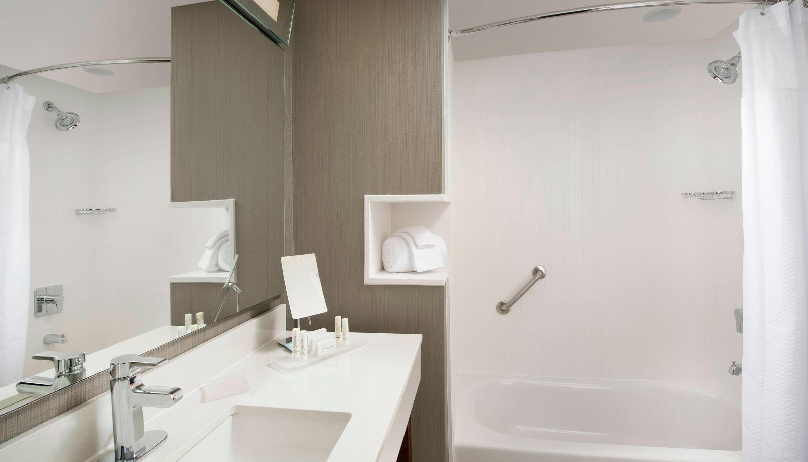 Zimmer - Courtyard by Marriott Nashville SE-Murfreesboro