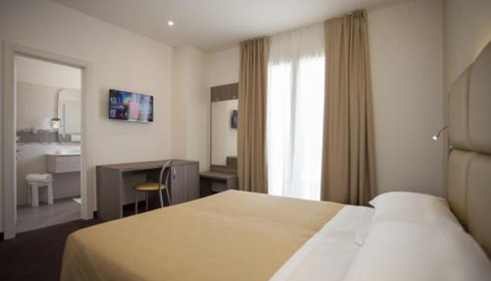 Pokój trzyosobowy - Hotel Bella Lazise