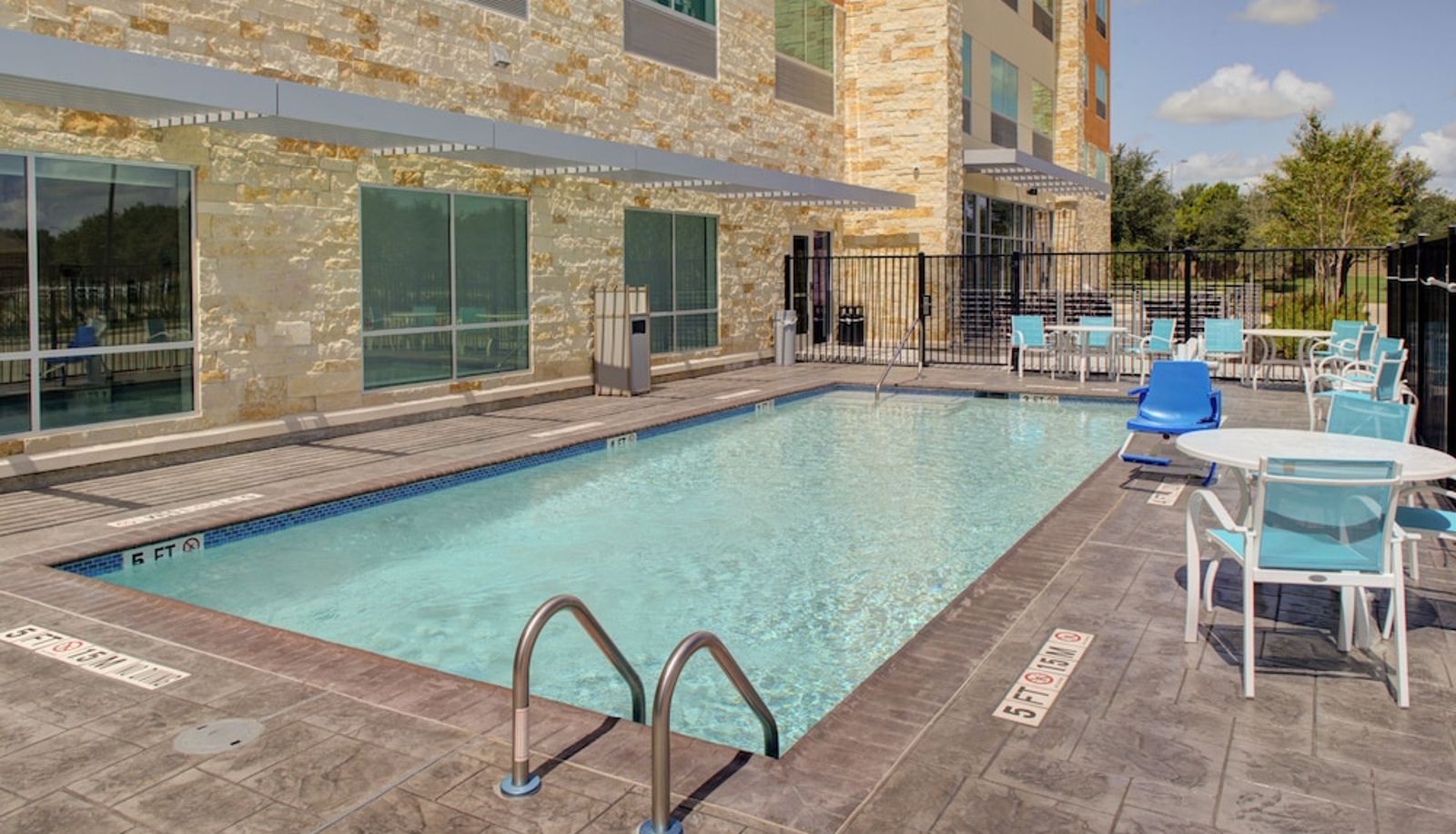 Piscina - Holiday Inn Express & Suites HOUSTON NW - CYPRESS GRAND PKY by IHG