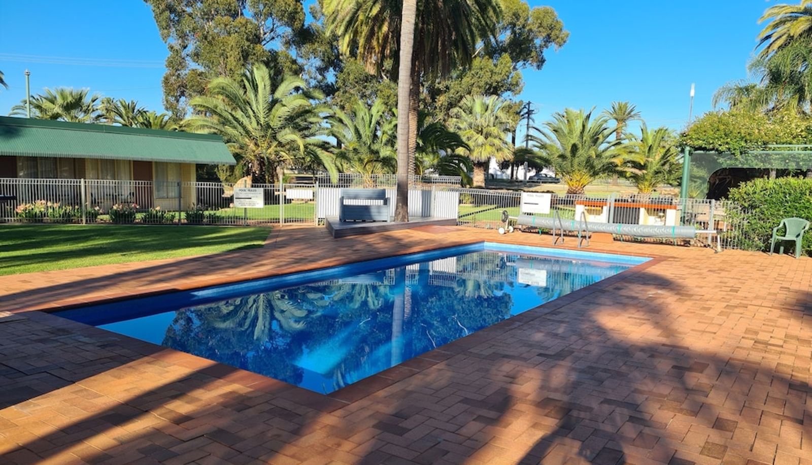 Piscina - Motel Riverina
