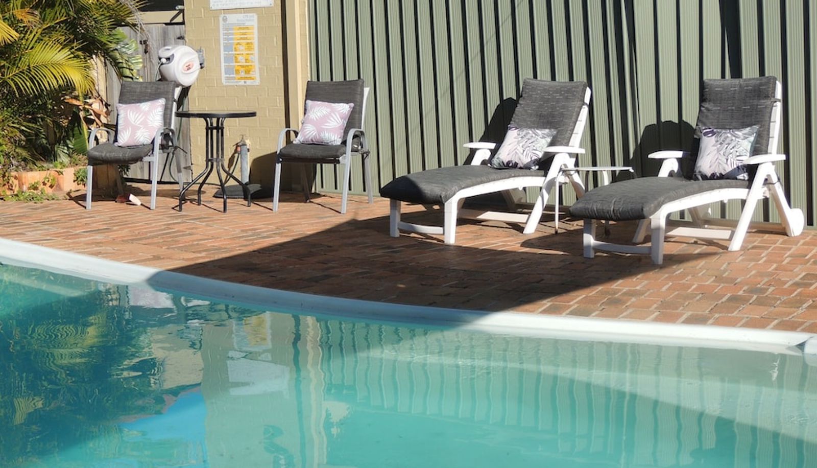 Pool - Argyle Terrace Motor Inn