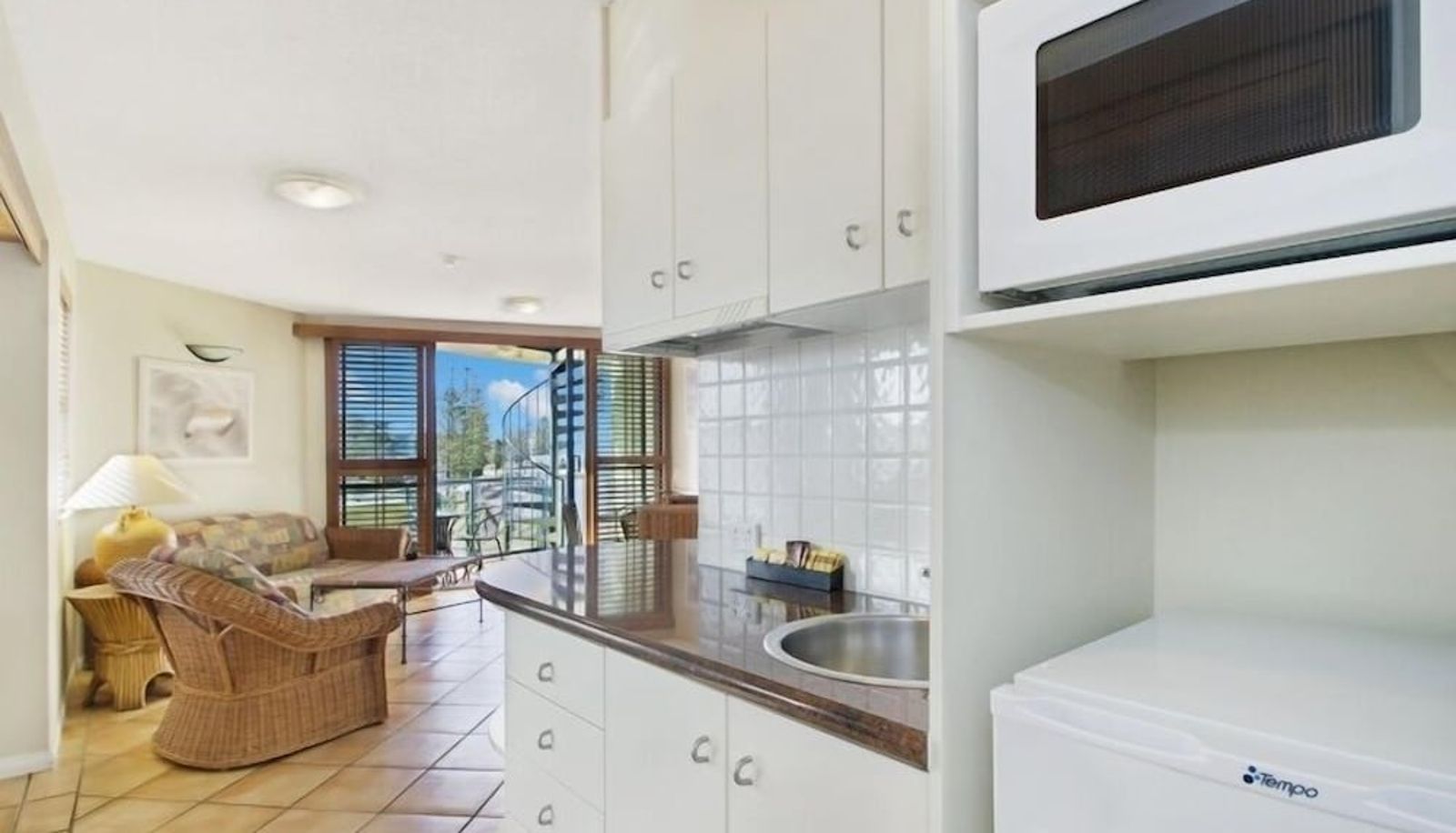 Info - La Promenade Absolute Waterfront Apartments