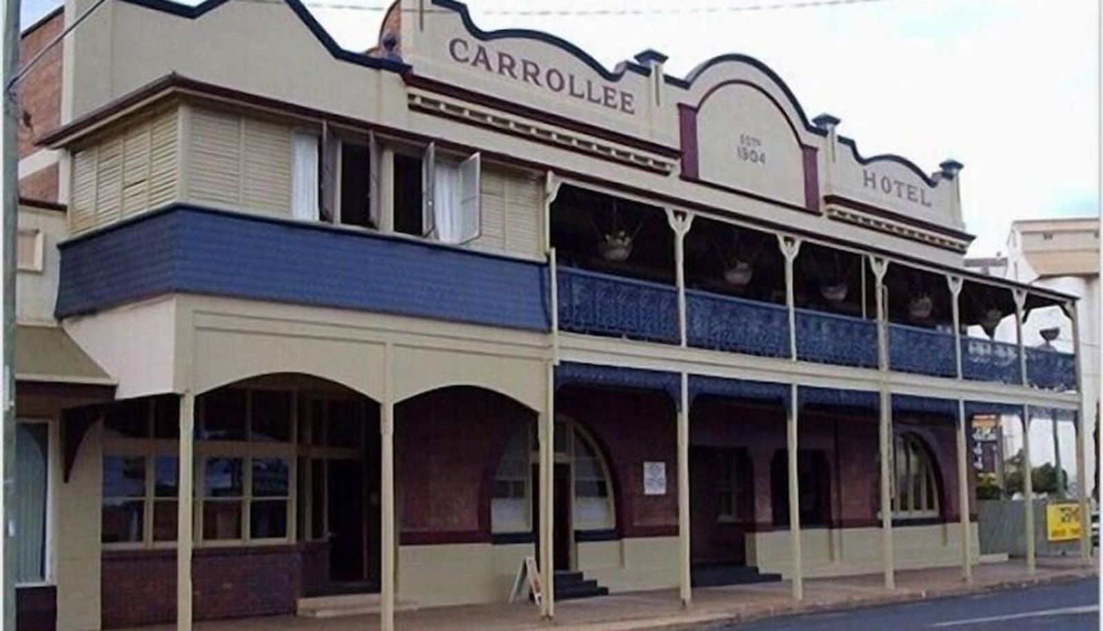 Info - Carrollee Hotel