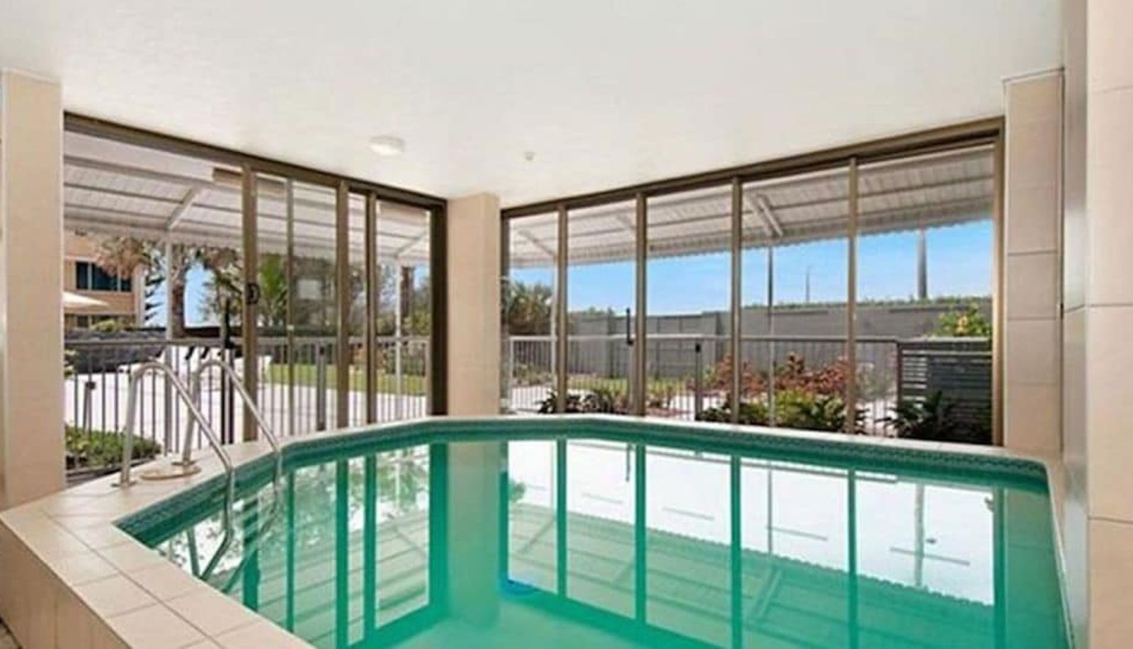 Piscine - Boulevard Towers