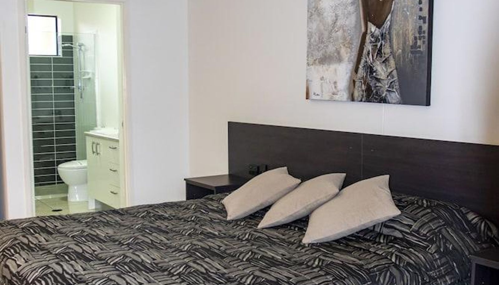 Standard room - Emerald Western Gateway Motel
