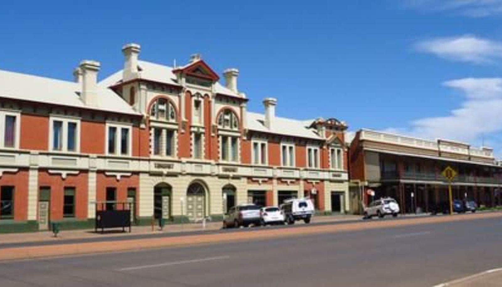 Info - Palace Hotel Kalgoorlie