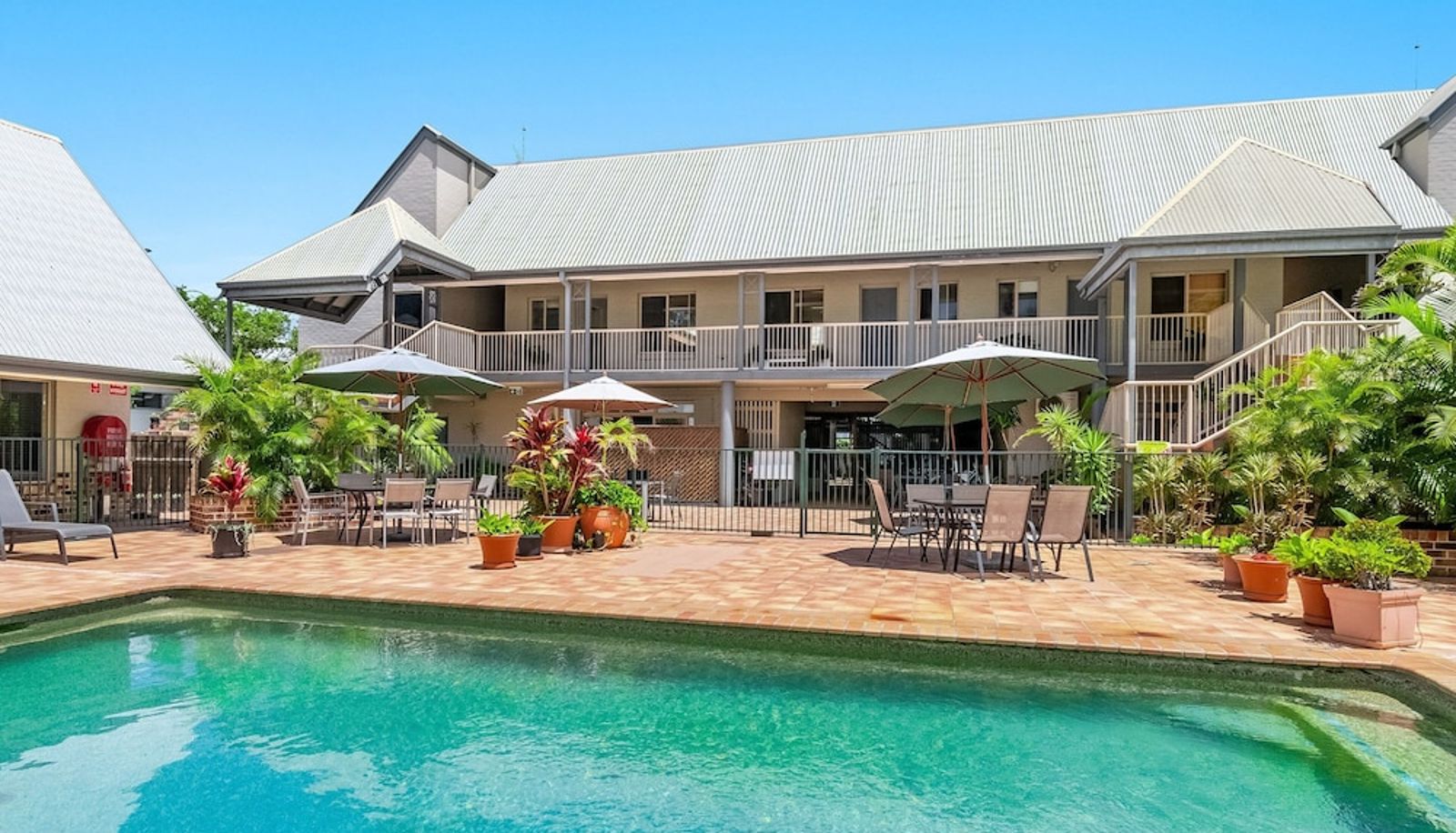 Pool - Byron Central Apartments