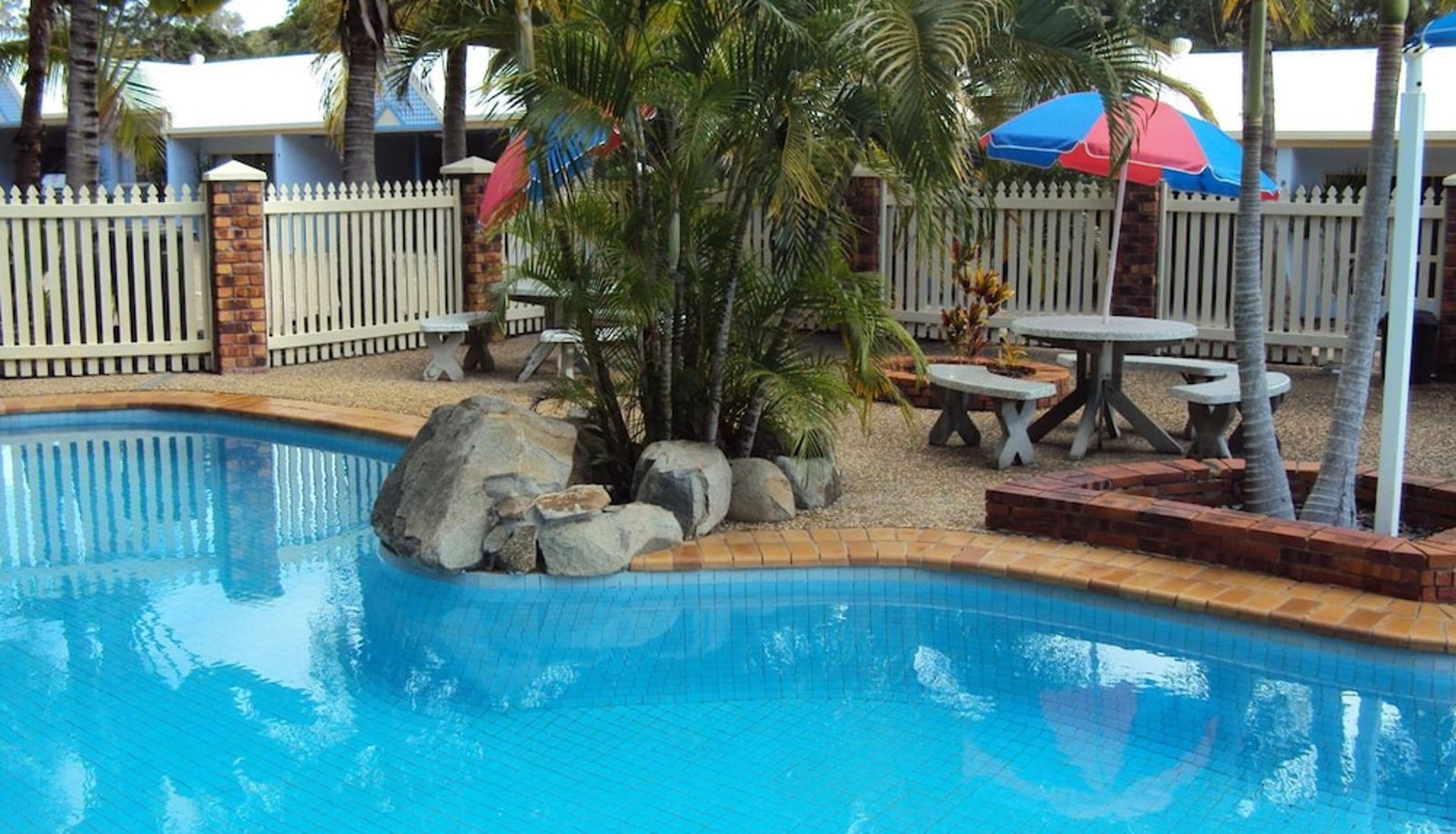 Pool - Palm Valley Motel and Self-contained Holiday Units