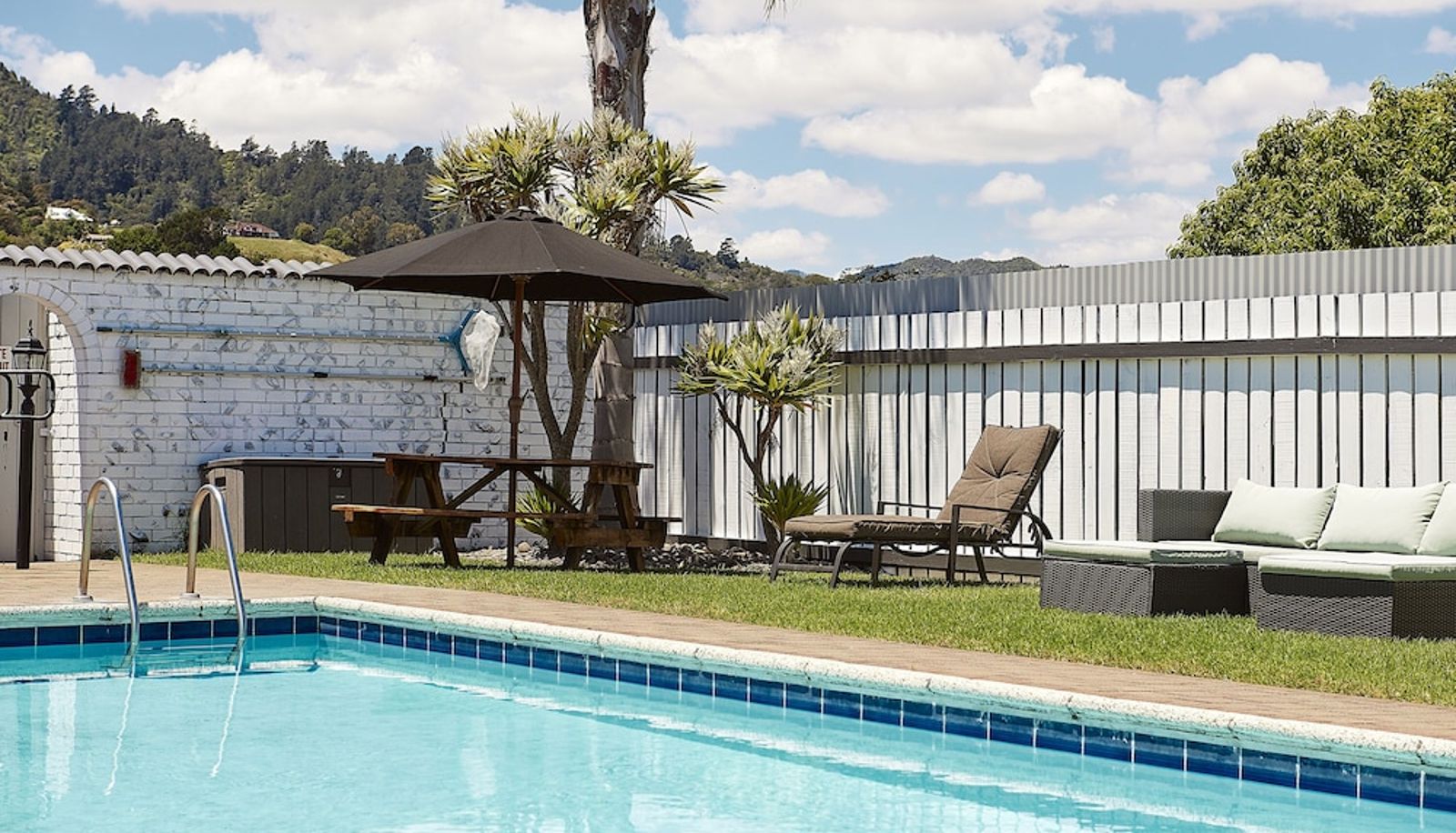 Pool - Rolleston Motel Thames – Wenzel Motels