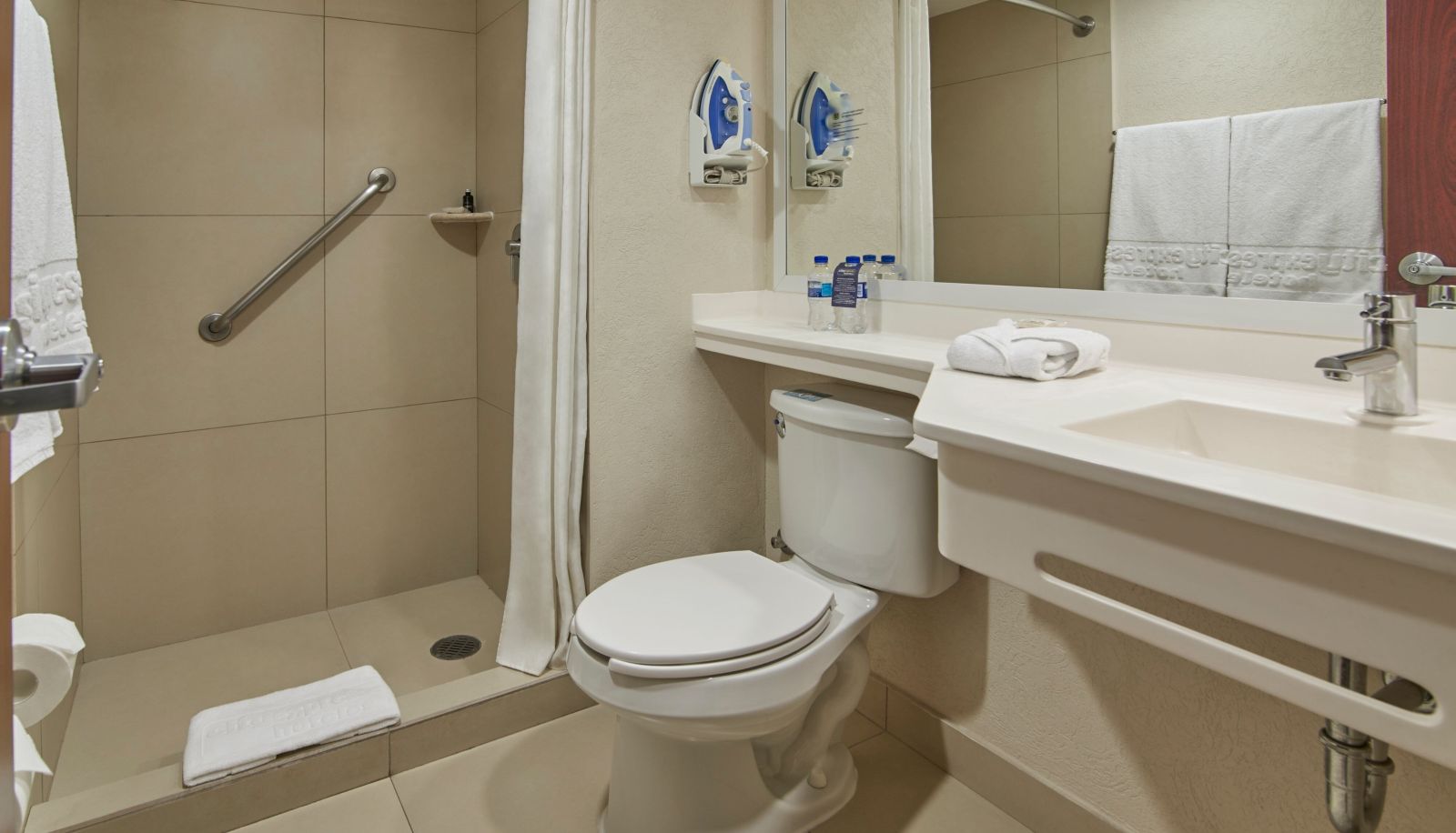 Room - City Express Suites Pue FINSA