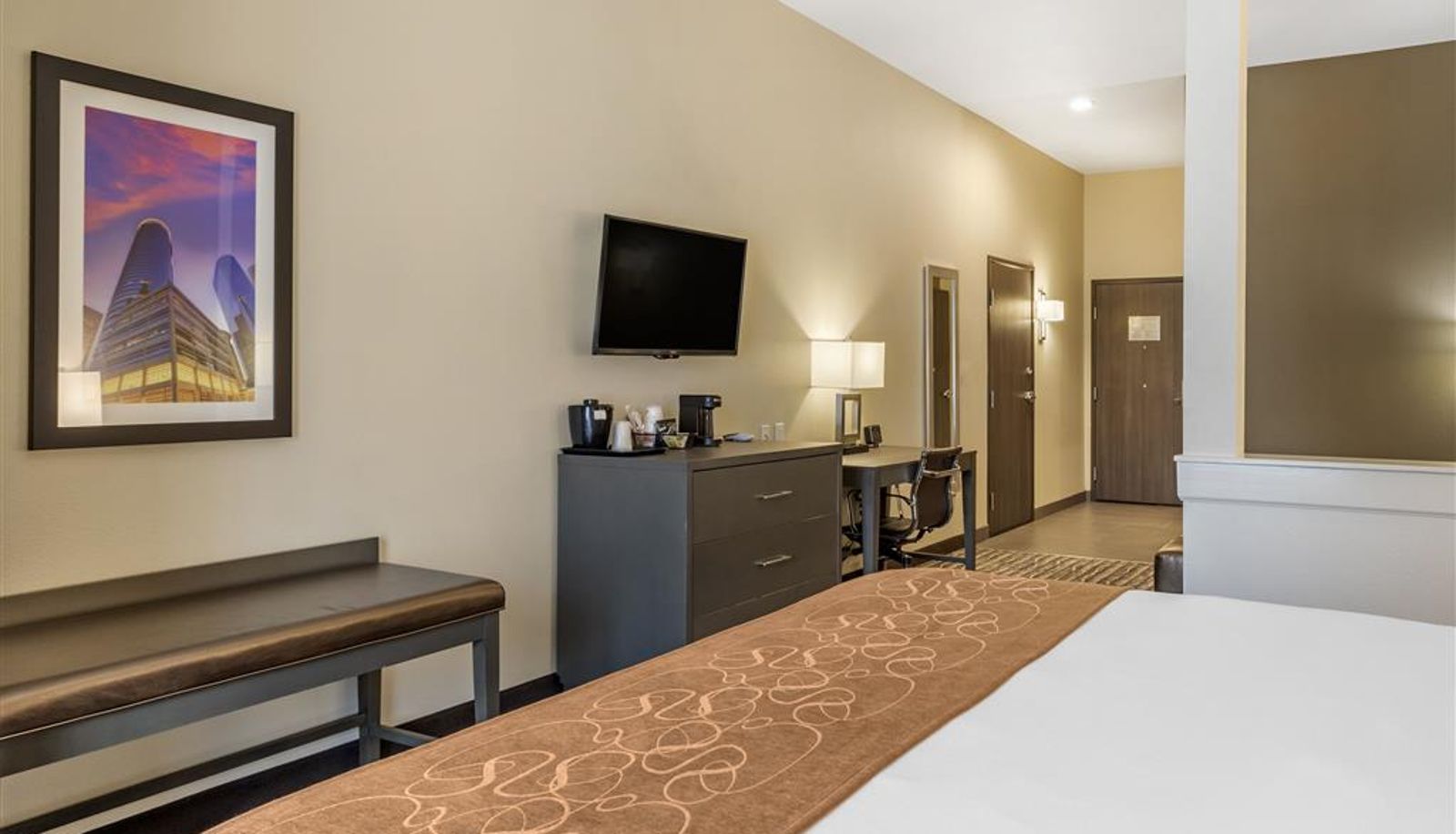 Camera - Comfort Suites Near Sam Houston Race Park