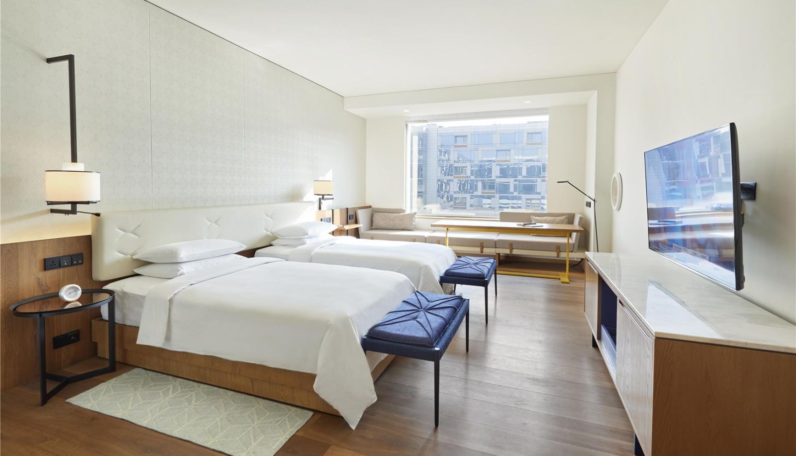 Zimmer - Andaz Delhi by Hyatt (a concept by Hyatt)