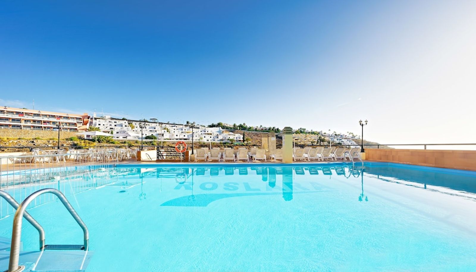 Pool - Ura Roslara