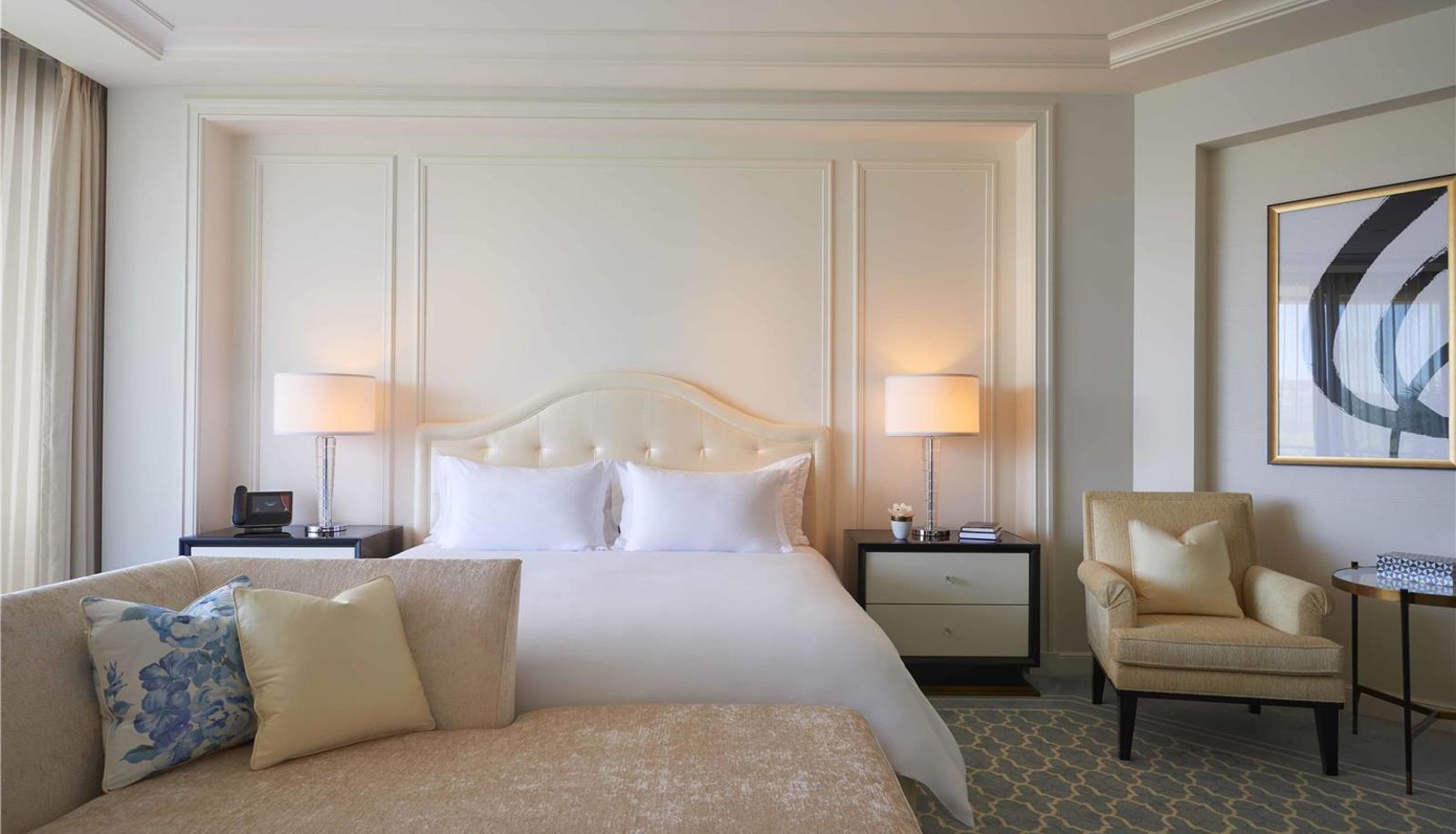 Zimmer - Waldorf Astoria Beverly Hills