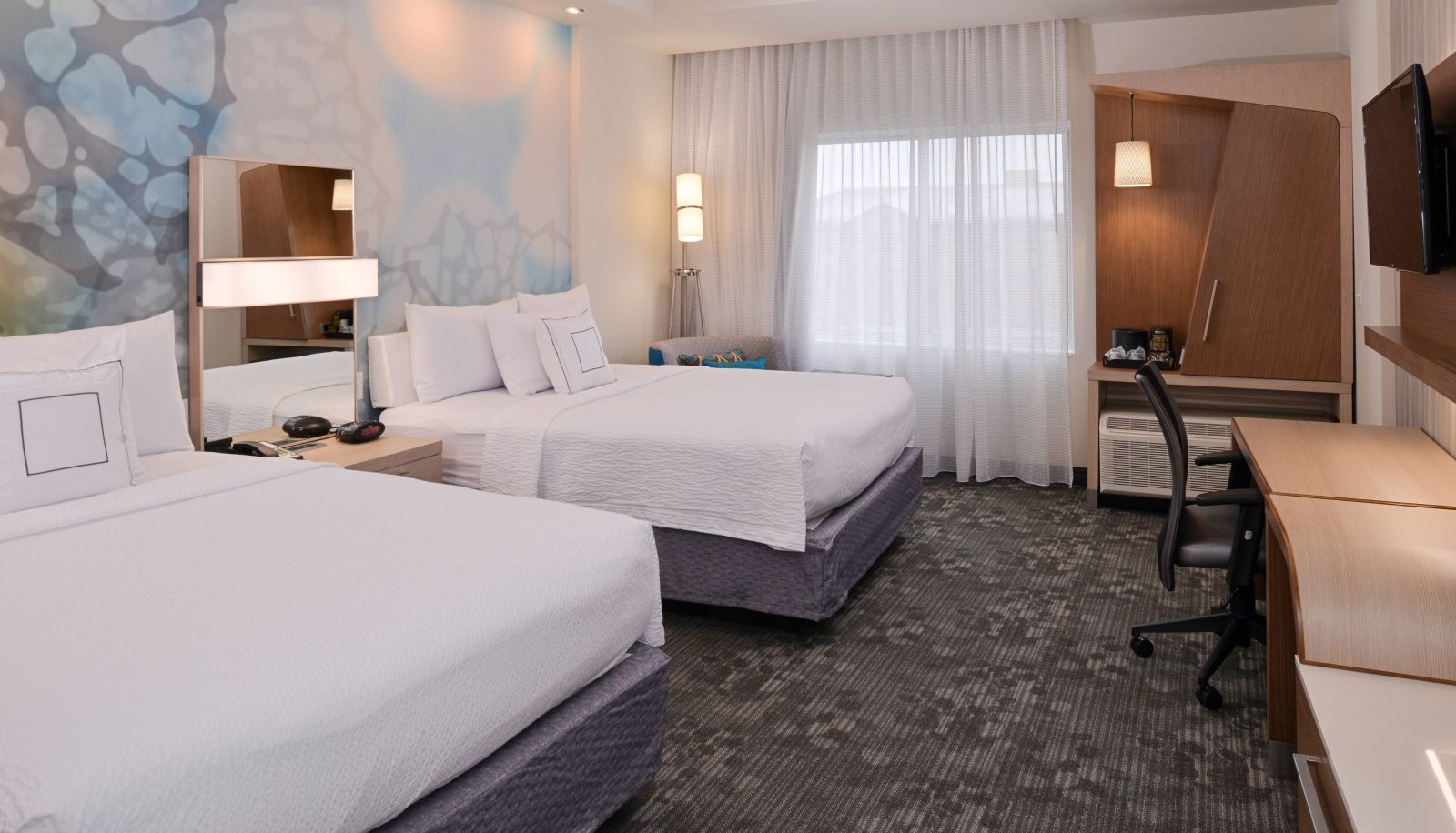 Room - Courtyard by Marriott Toledo North
