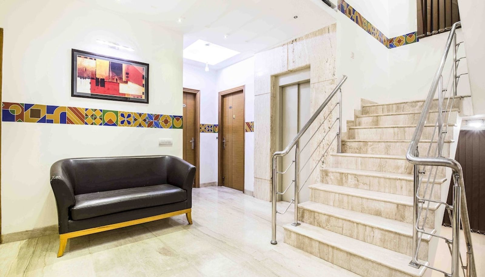 Hall - FabHotel GRD DLF Square