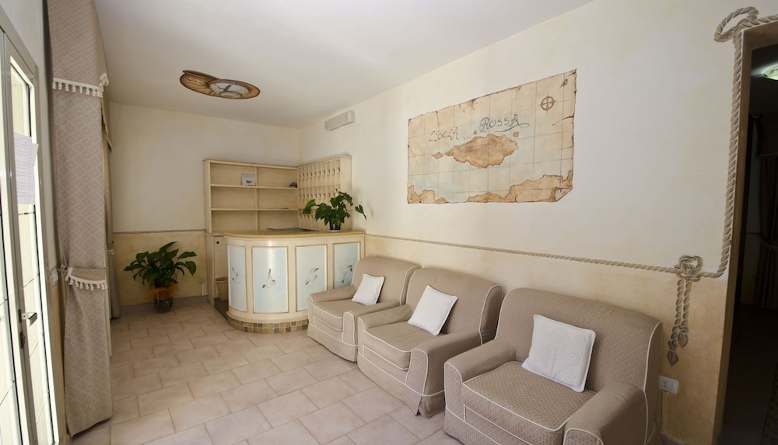 Recepción - Hotel Gabbiano - Agenzia Isola Rossa