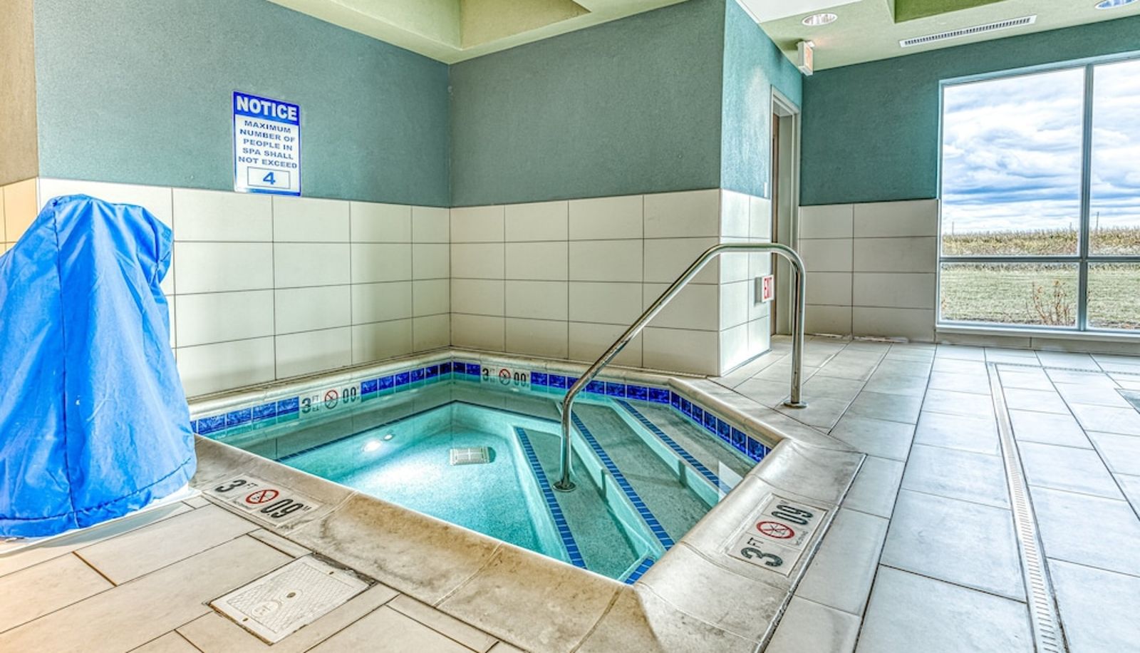 Pool - Holiday Inn Express & Suites RANTOUL by IHG