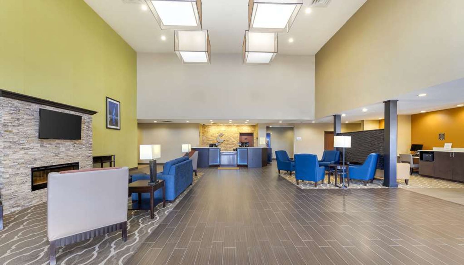 Hall - Comfort Suites Meridian and I-40