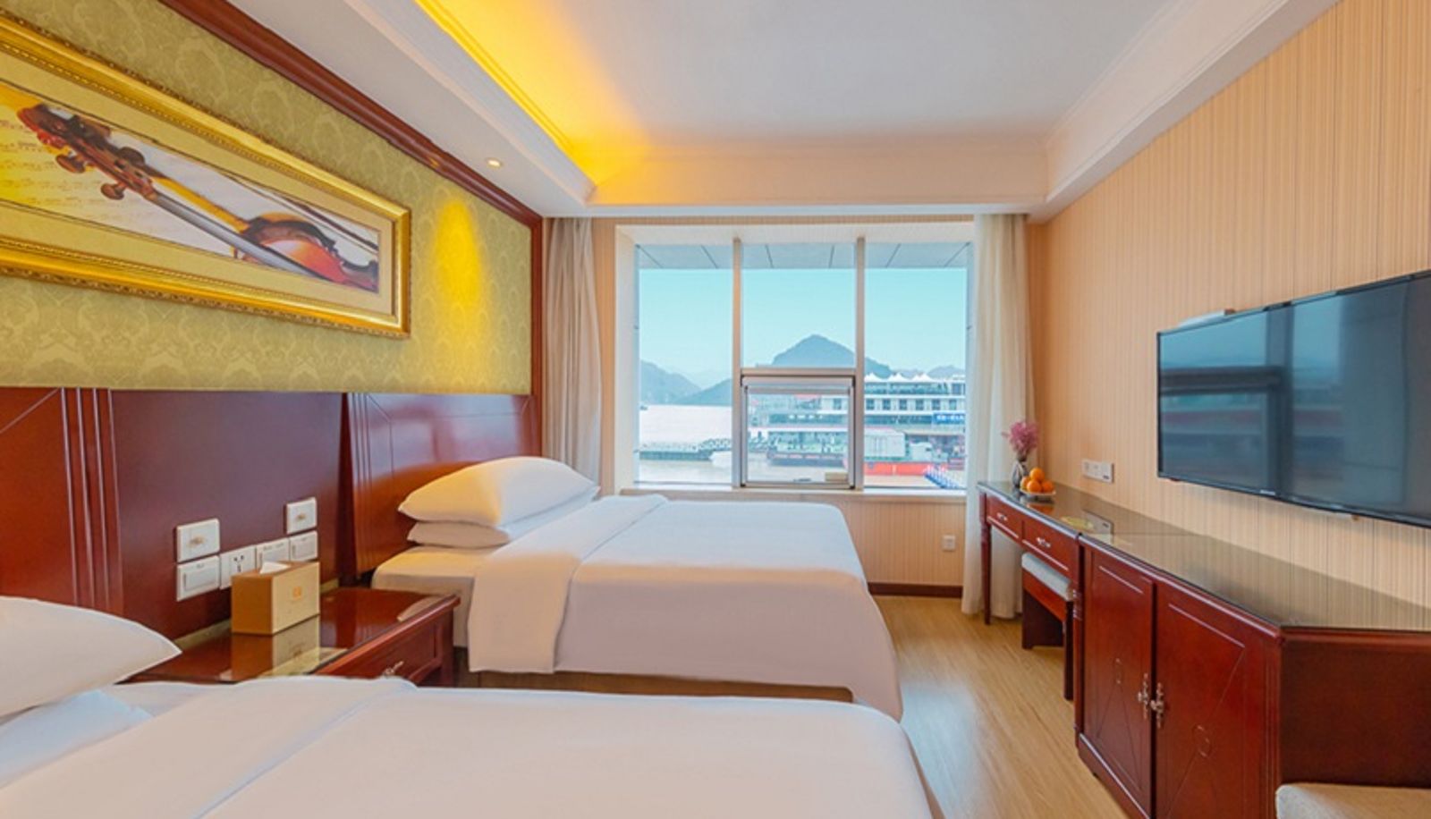 Camera - ). Vienna SanHao Hotel (Hubei Yichang Wanda Three Gorges Tourist Center Hotel Wanda