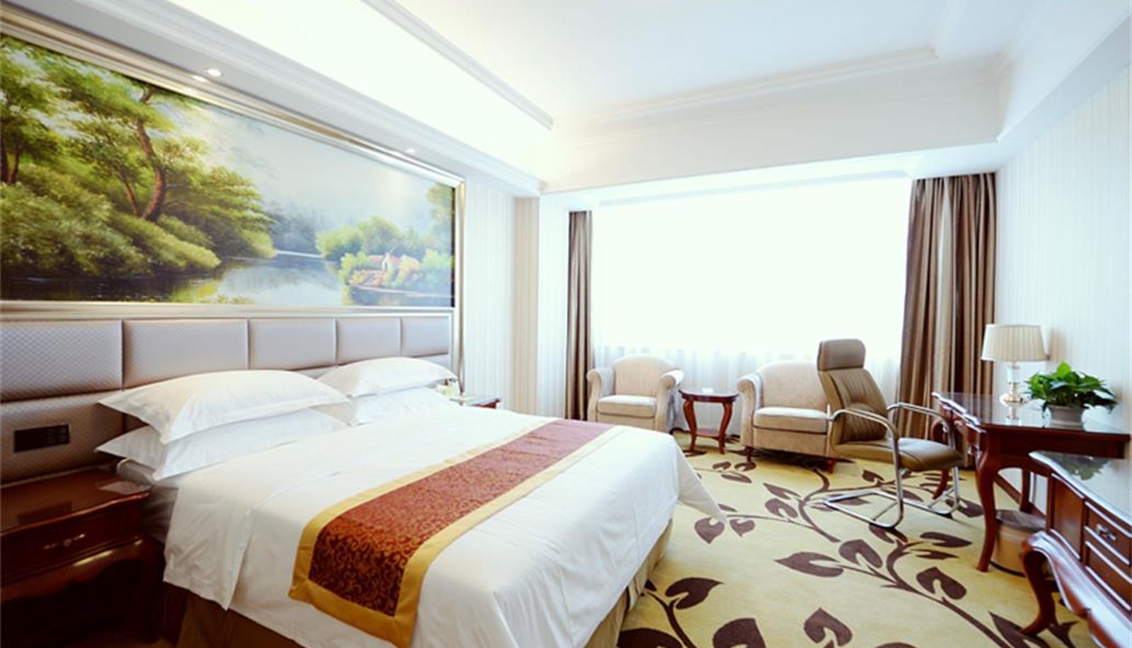 Kamer - Vienna International Hotel  Shanghai Hongqiao Airp Domestic Only