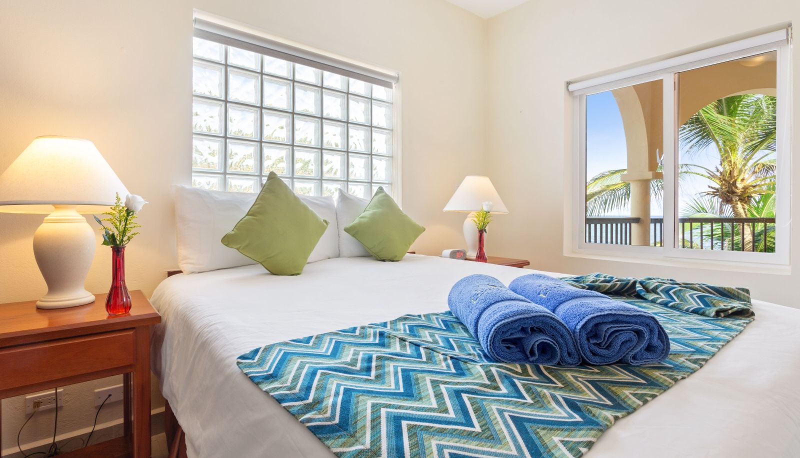 Room - SunBreeze Suites