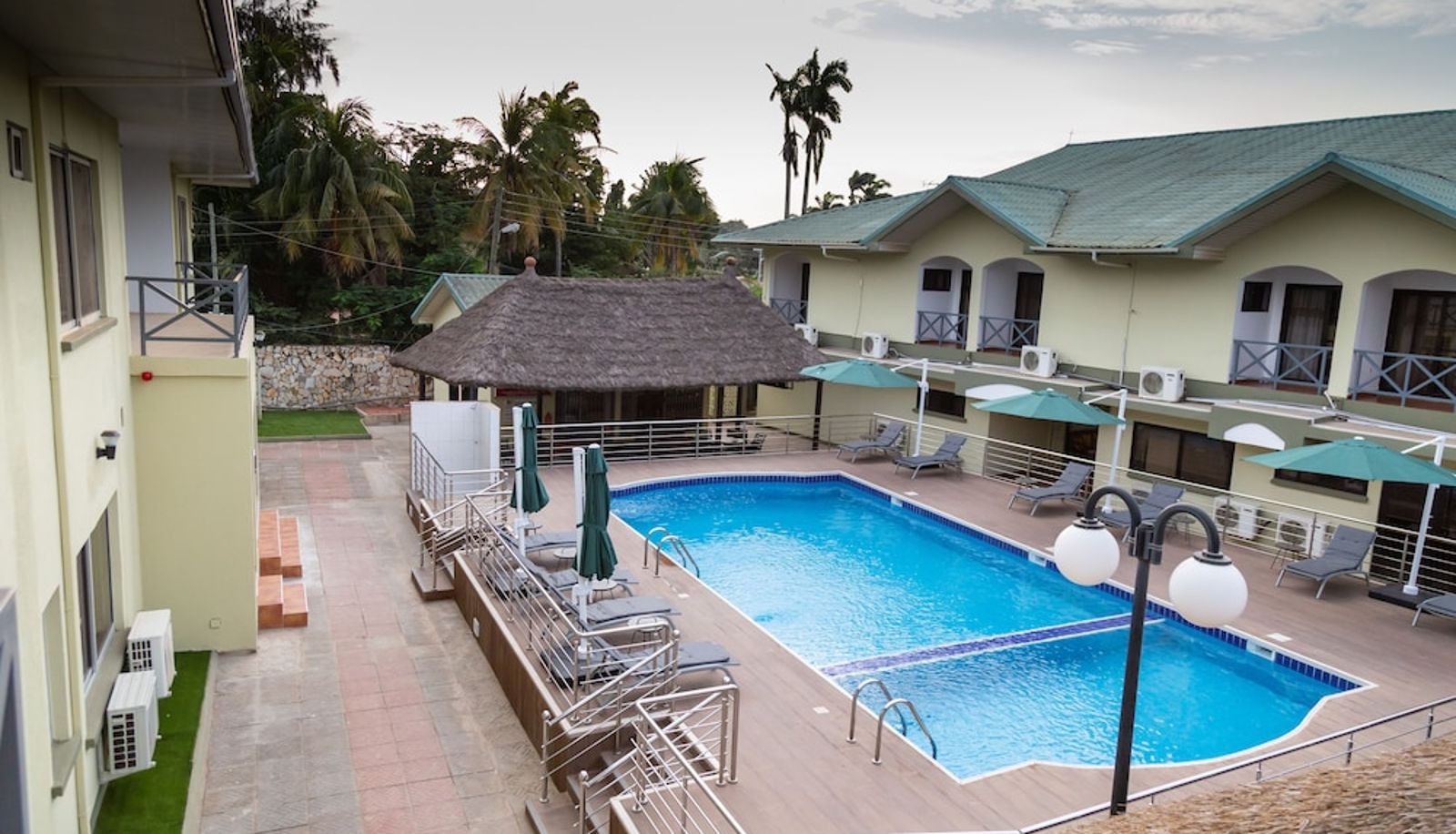 Pool - SUNLODGE HOTEL