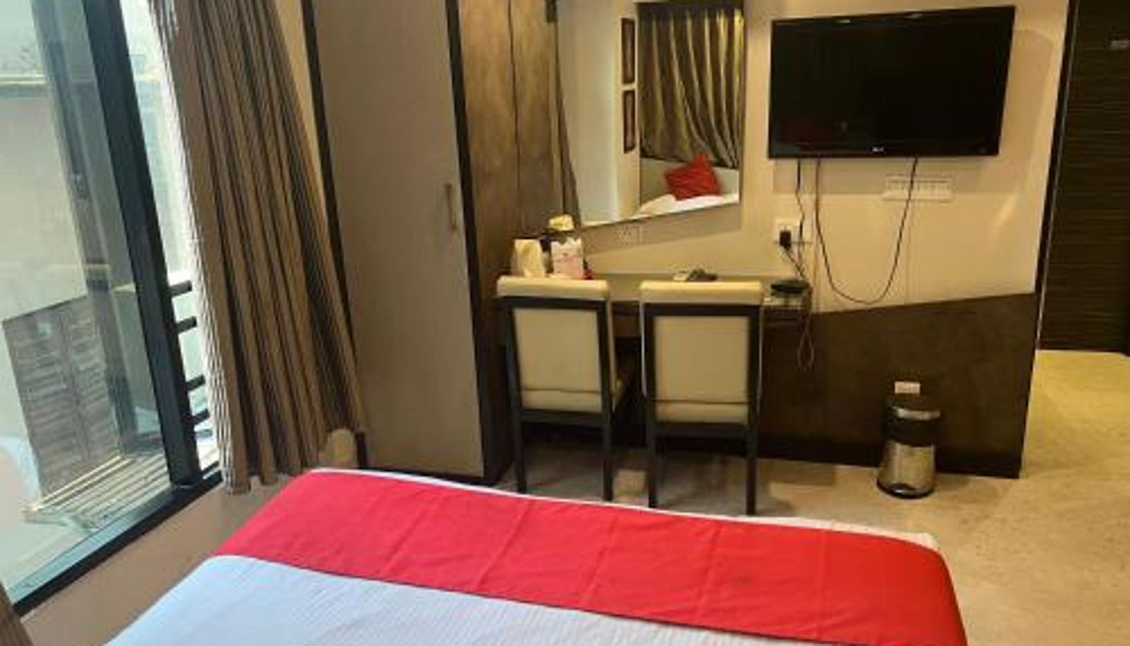 Info - Hotel Aston International