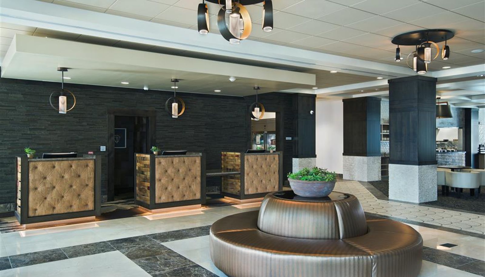Hall - Oxford Suites Sonoma County