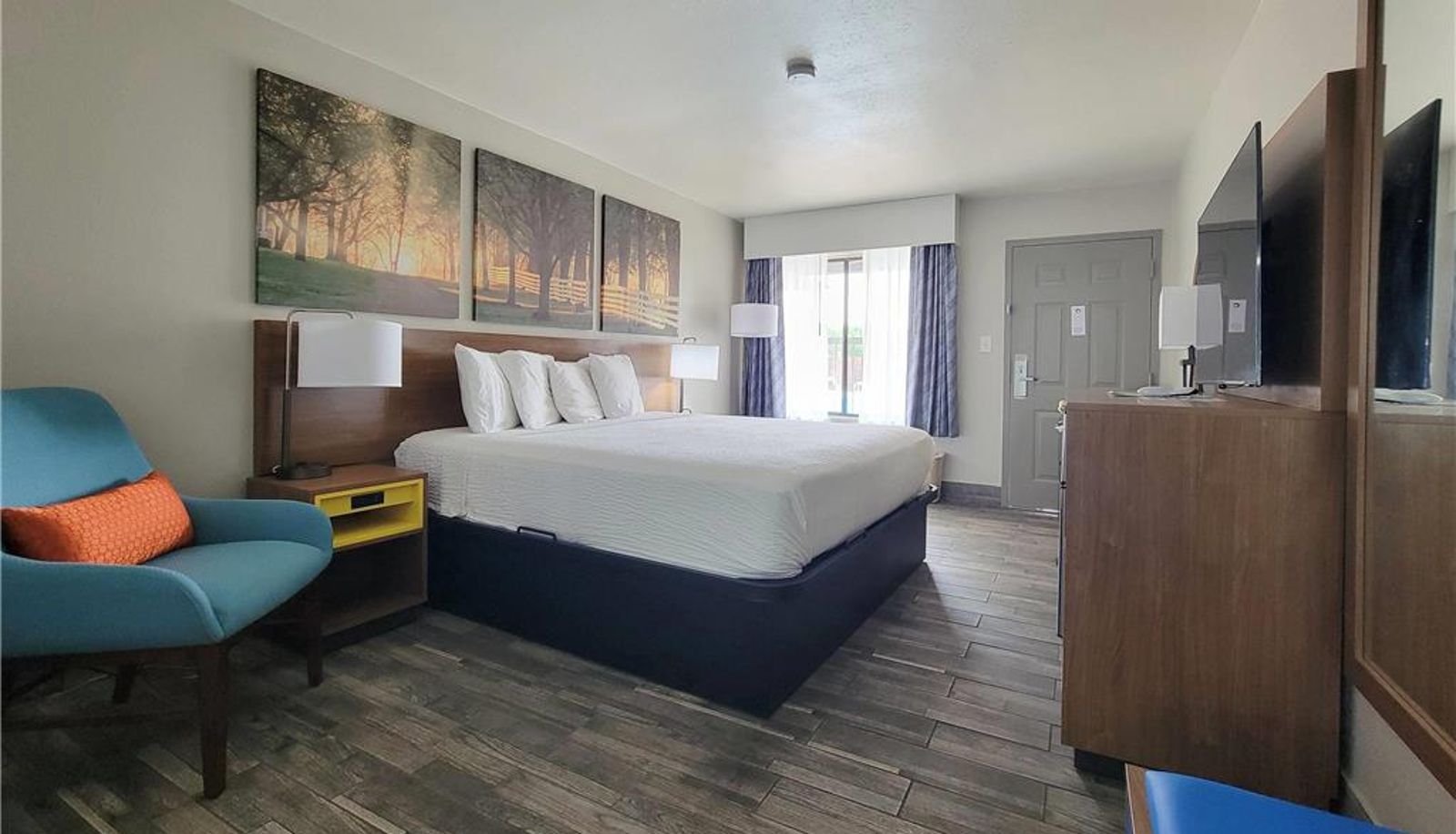 Zimmer - Days Inn by Wyndham Clanton AL