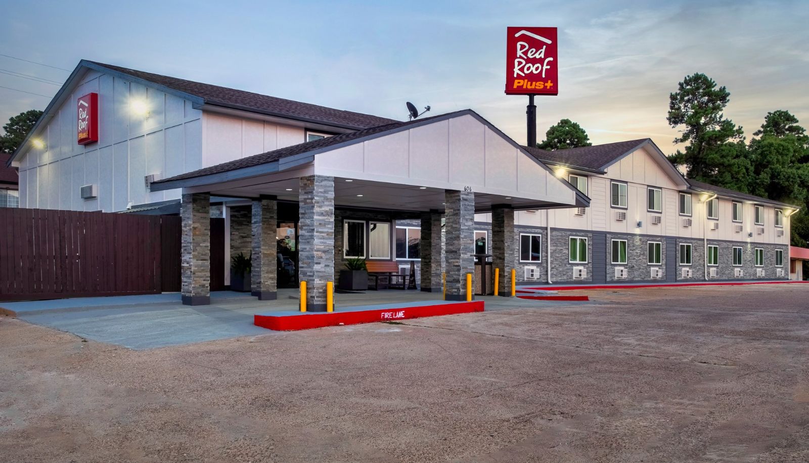 Info - Red Roof PLUS+ Huntsville