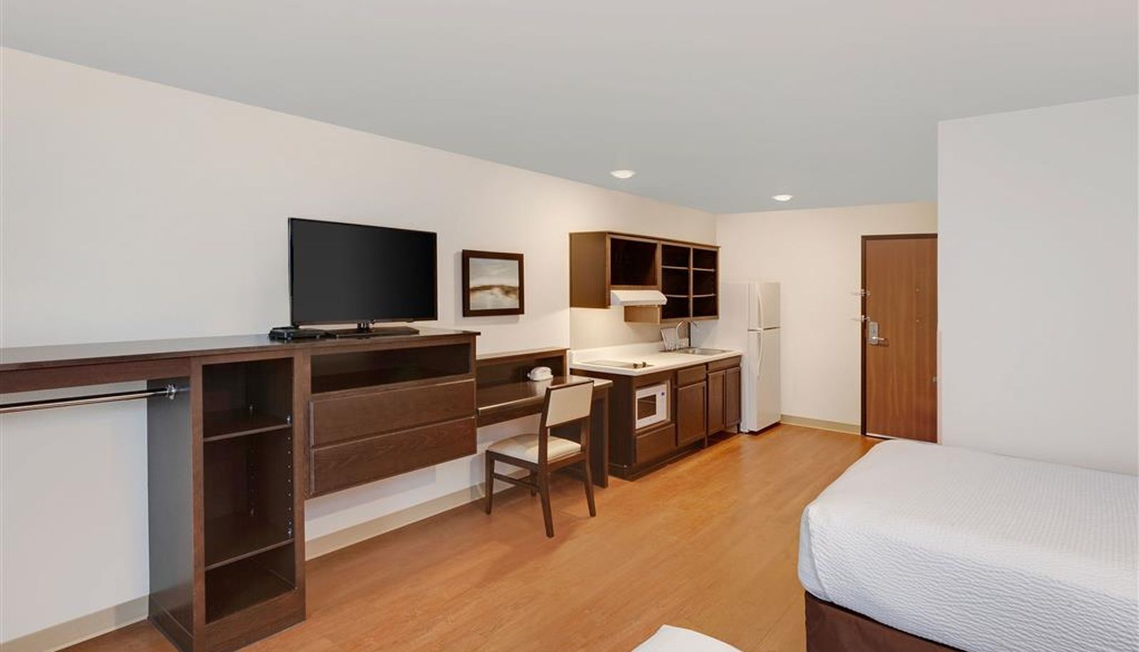 Room - WoodSpring Suites Las Colinas - Northwest Dallas