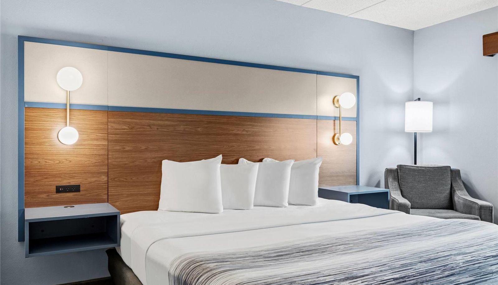 Zimmer - AmericInn by Wyndham Chamberlain Conference Center