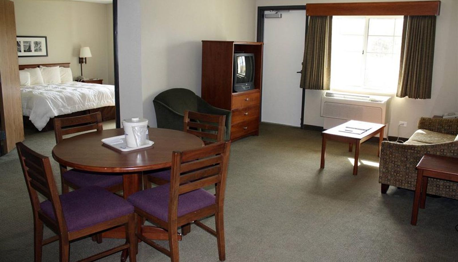 Zimmer - AmericInn by Wyndham Charlevoix