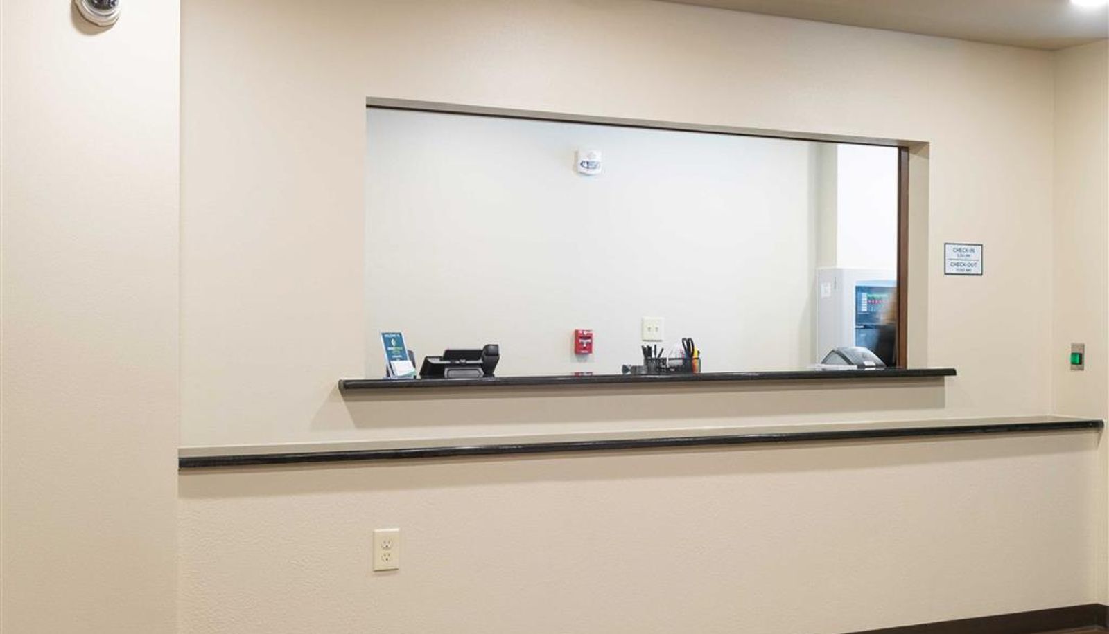 Hal - WoodSpring Suites Lafayette