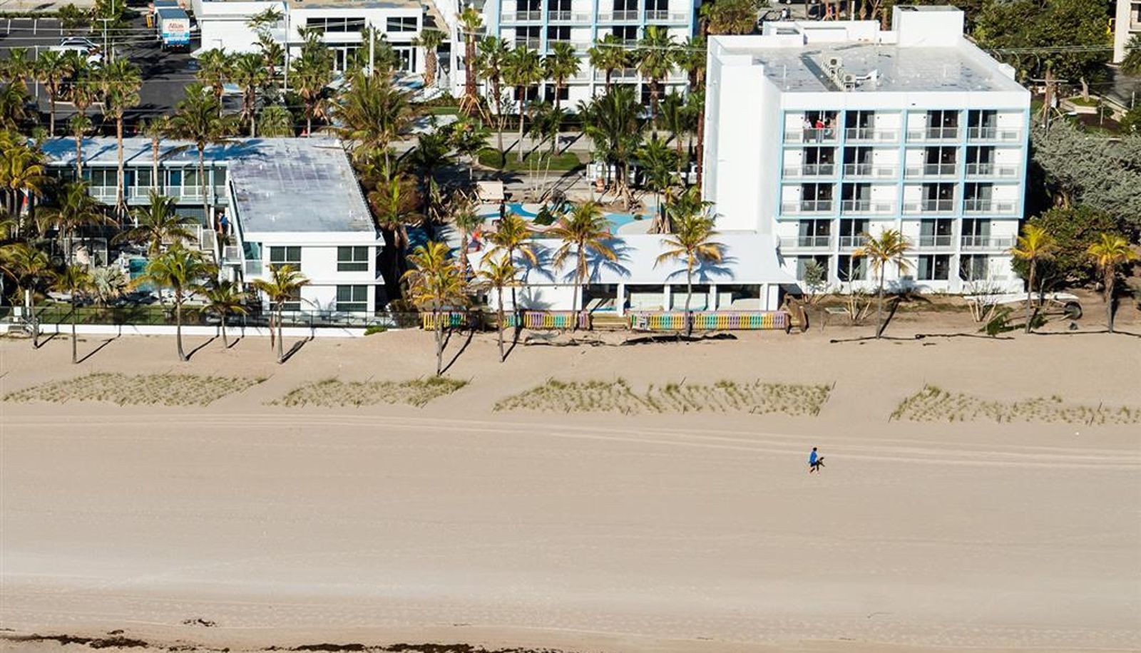 Exterior view - Plunge Beach Resort