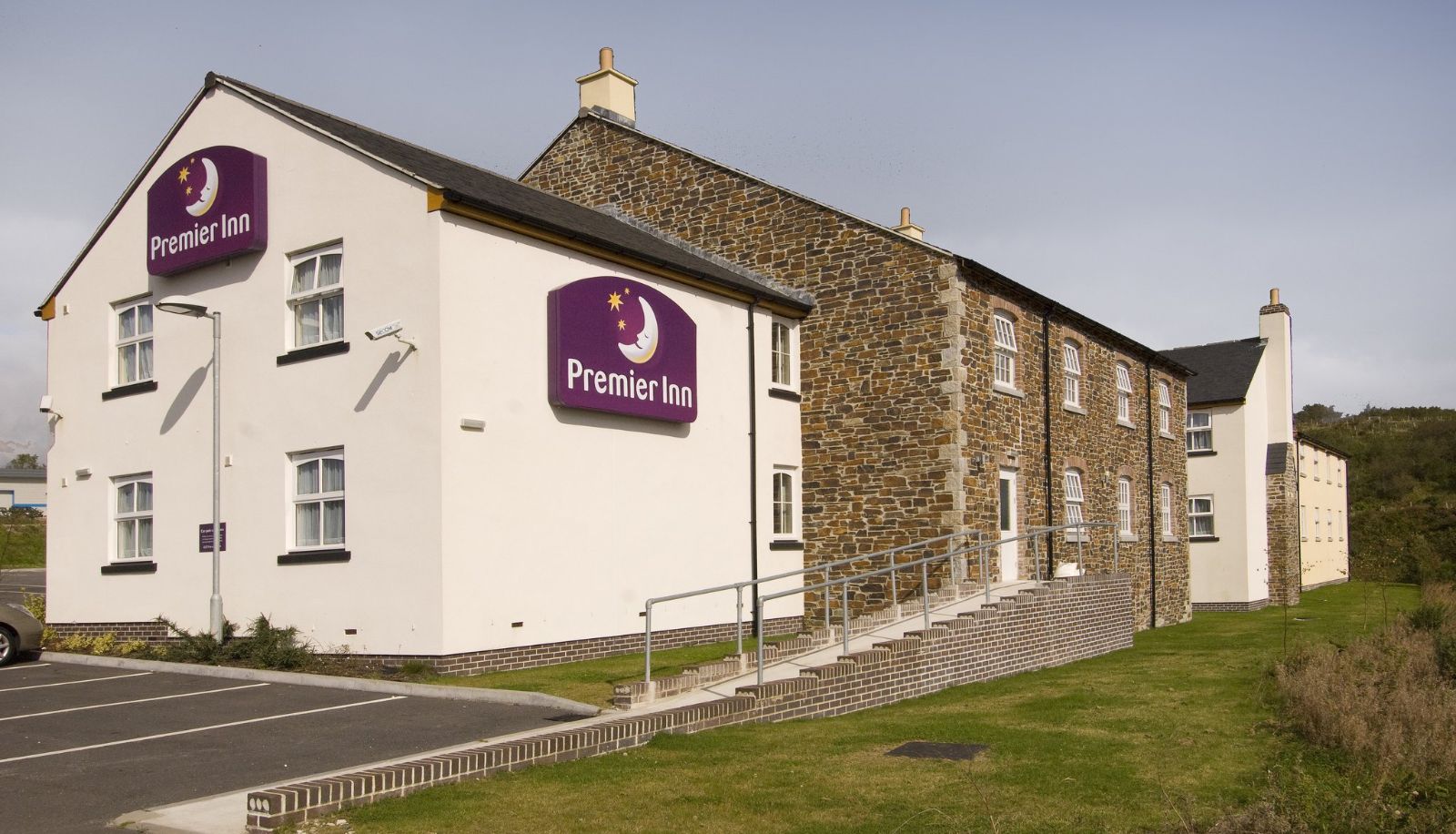 Außenansicht - Premier Inn St. Austell