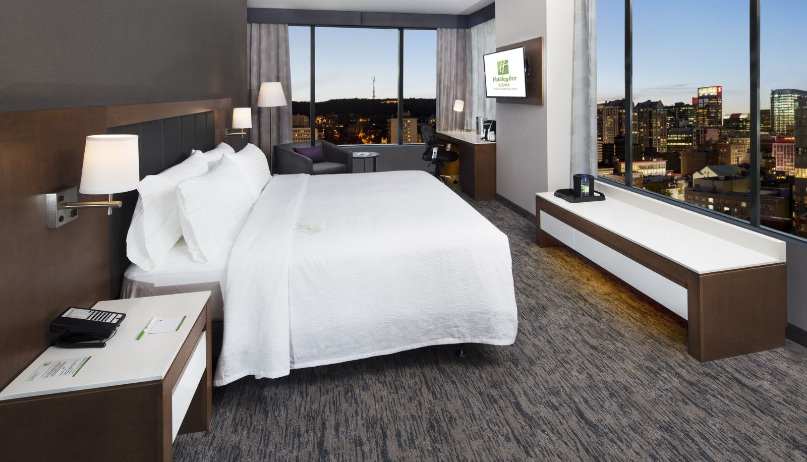 Pokój - Holiday Inn & Suites MONTREAL CENTRE-VILLE OUEST by IHG
