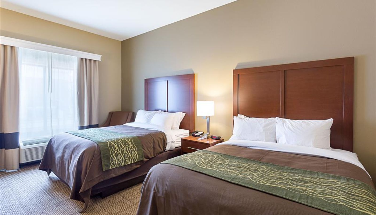 Room - Comfort Inn & Suites Zachary