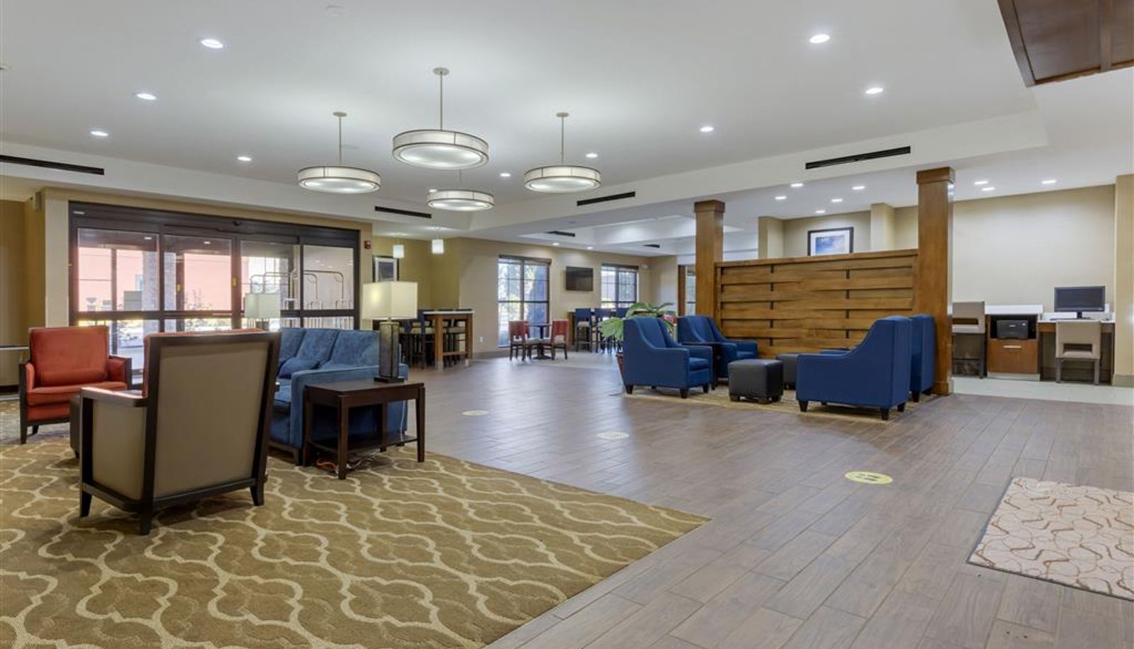 Hall - COMFORT SUITES GREENVILLE SOUTH